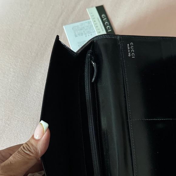 Gucci Black Monogram Wallet - Picture 5 of 10